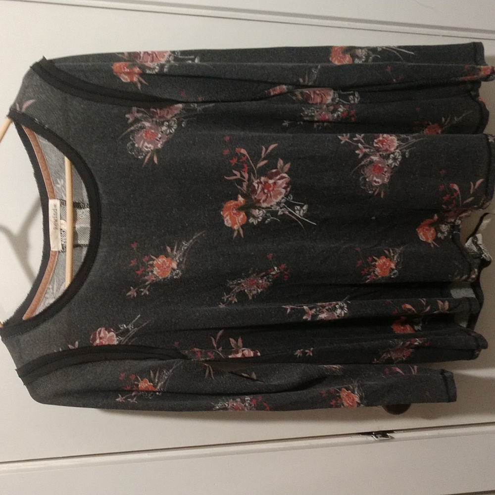 Long sleeve shirt